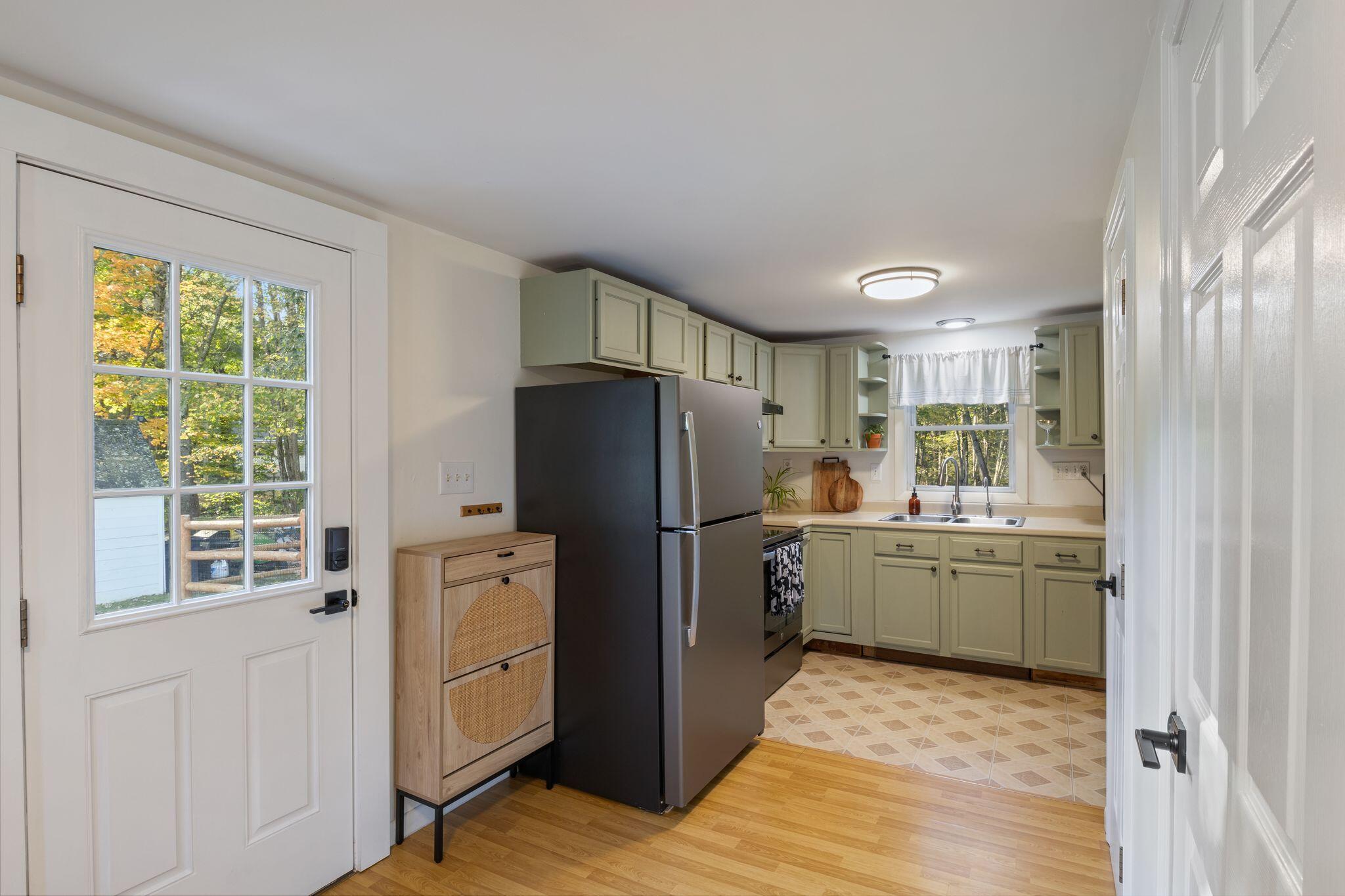 37 Boynton Road Buxton, ME 04093 - Photo 9 of 31 37_Boynton_Rd_09 - Copy (2)