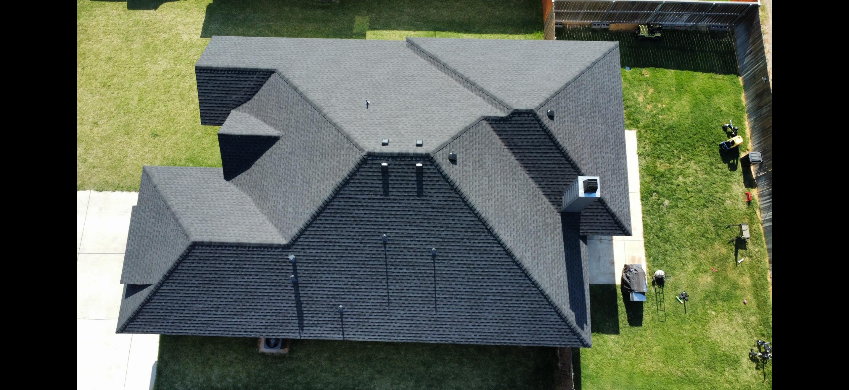 7504 87th Street Lubbock, TX 79424 - Photo 31 of 33 an aerial view of a house having yard