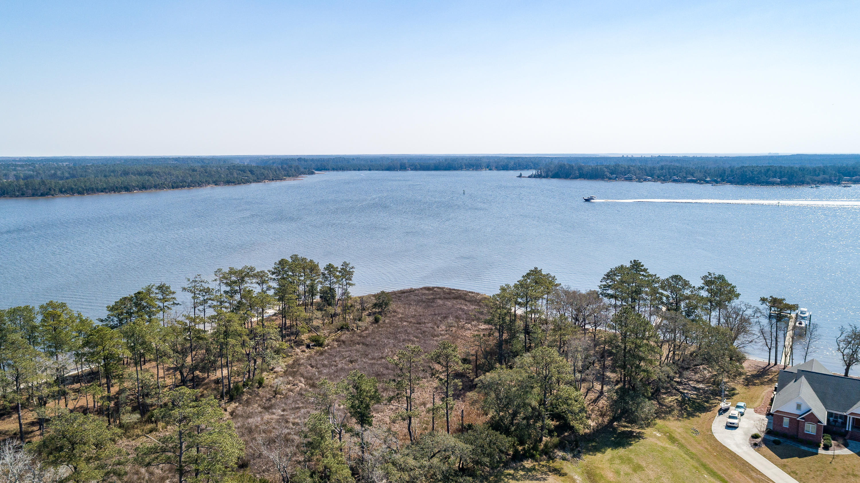 121 Waterway Road Havelock, NC 28532 - Photo 18 of 19 Chill Photo & video-42