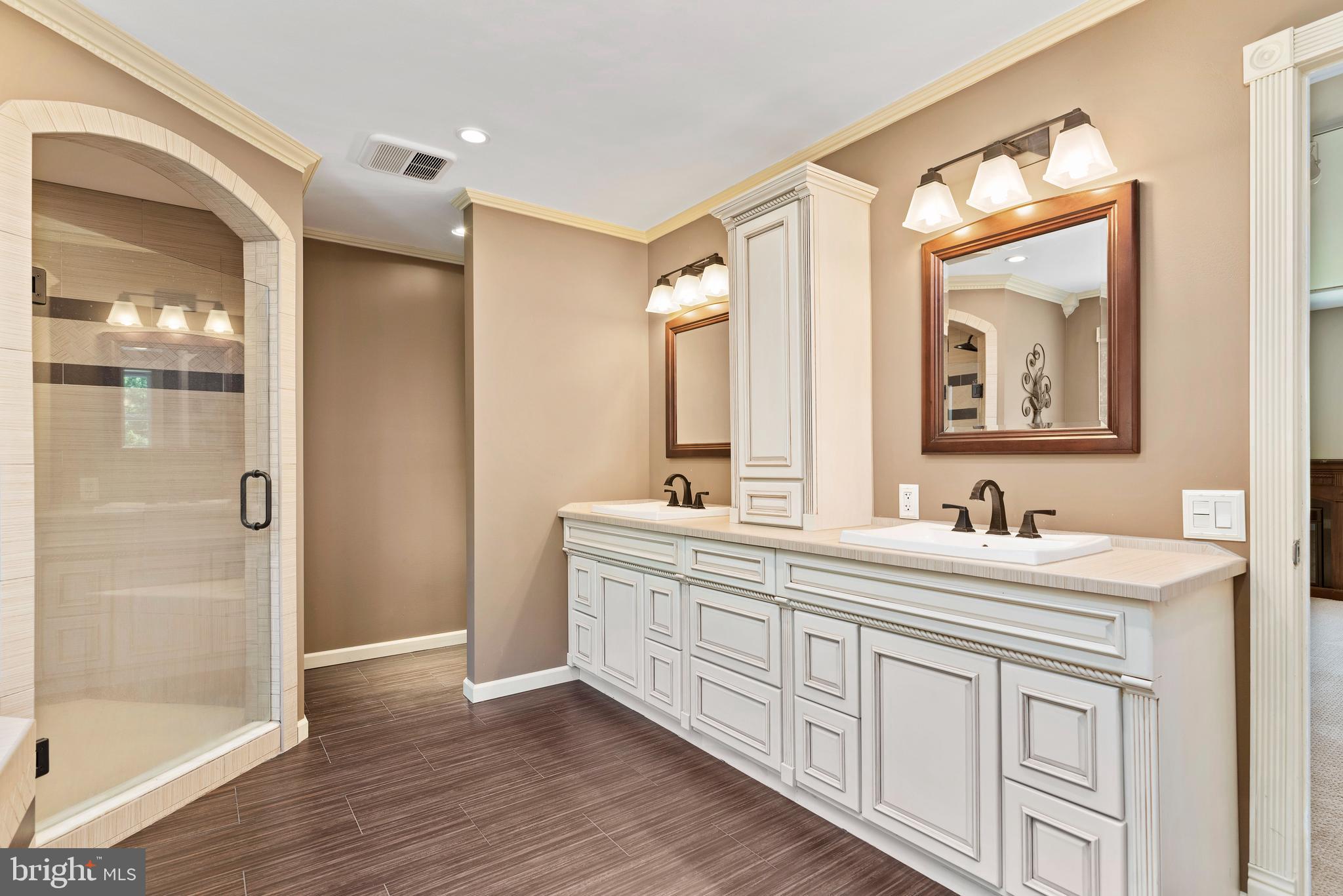 468 Ridge Road Lewisberry, PA 17339 - Photo 15 of 33 Primary Bath