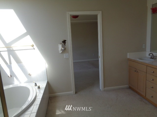 3224 175th Street Southeast Bothell, WA 98012 - Photo 12 of 19