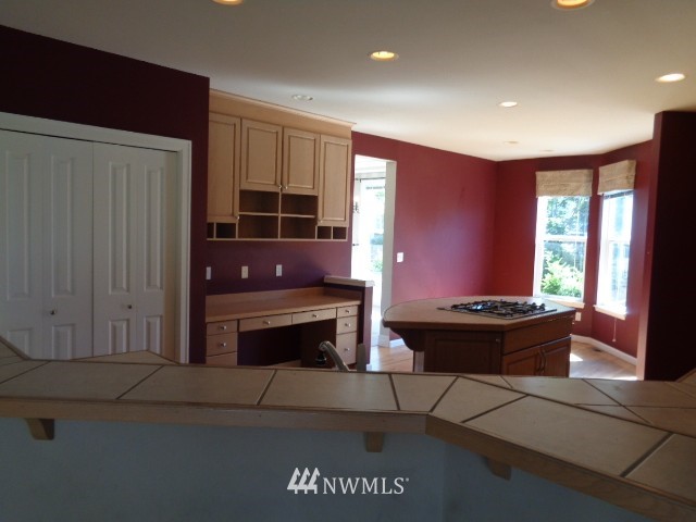 3224 175th Street Southeast Bothell, WA 98012 - Photo 7 of 19