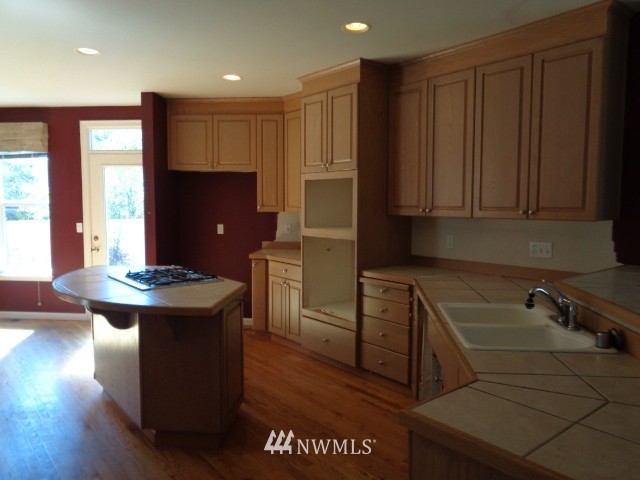 3224 175th Street Southeast Bothell, WA 98012 - Photo 8 of 19