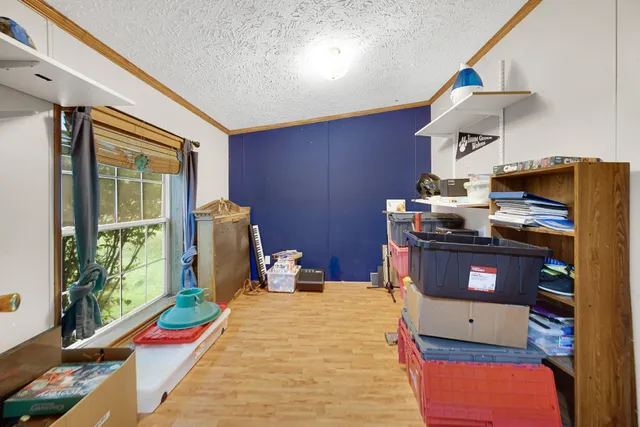 $204,000 | 46 South Delmar Court, Hebron, IN 46341