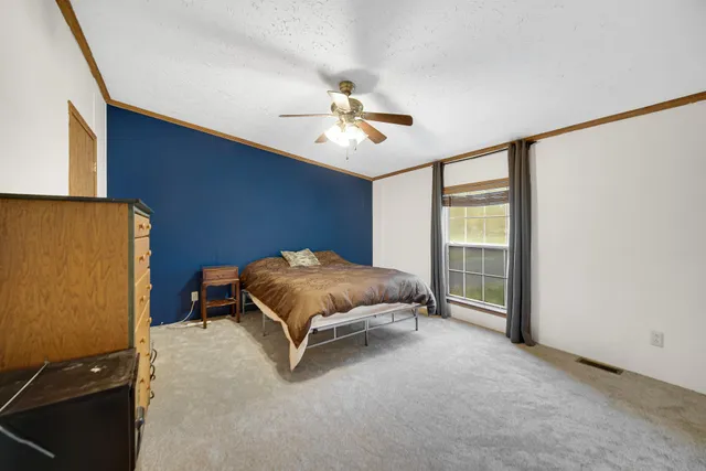 $204,000 | 46 South Delmar Court, Hebron, IN 46341