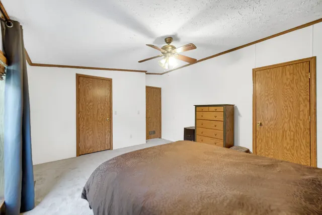 $204,000 | 46 South Delmar Court, Hebron, IN 46341