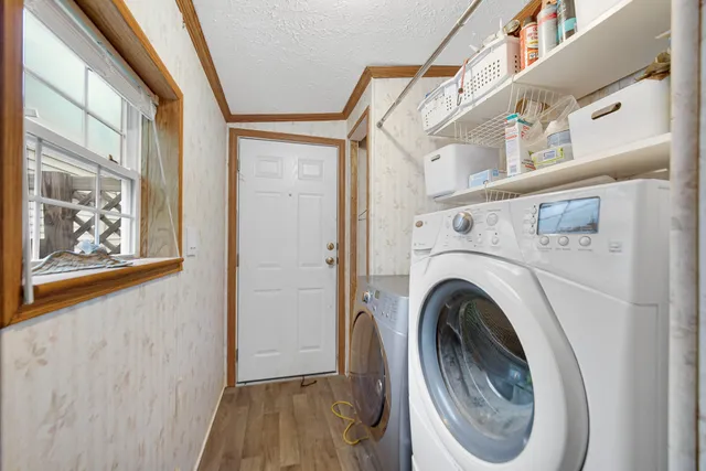 $204,000 | 46 South Delmar Court, Hebron, IN 46341