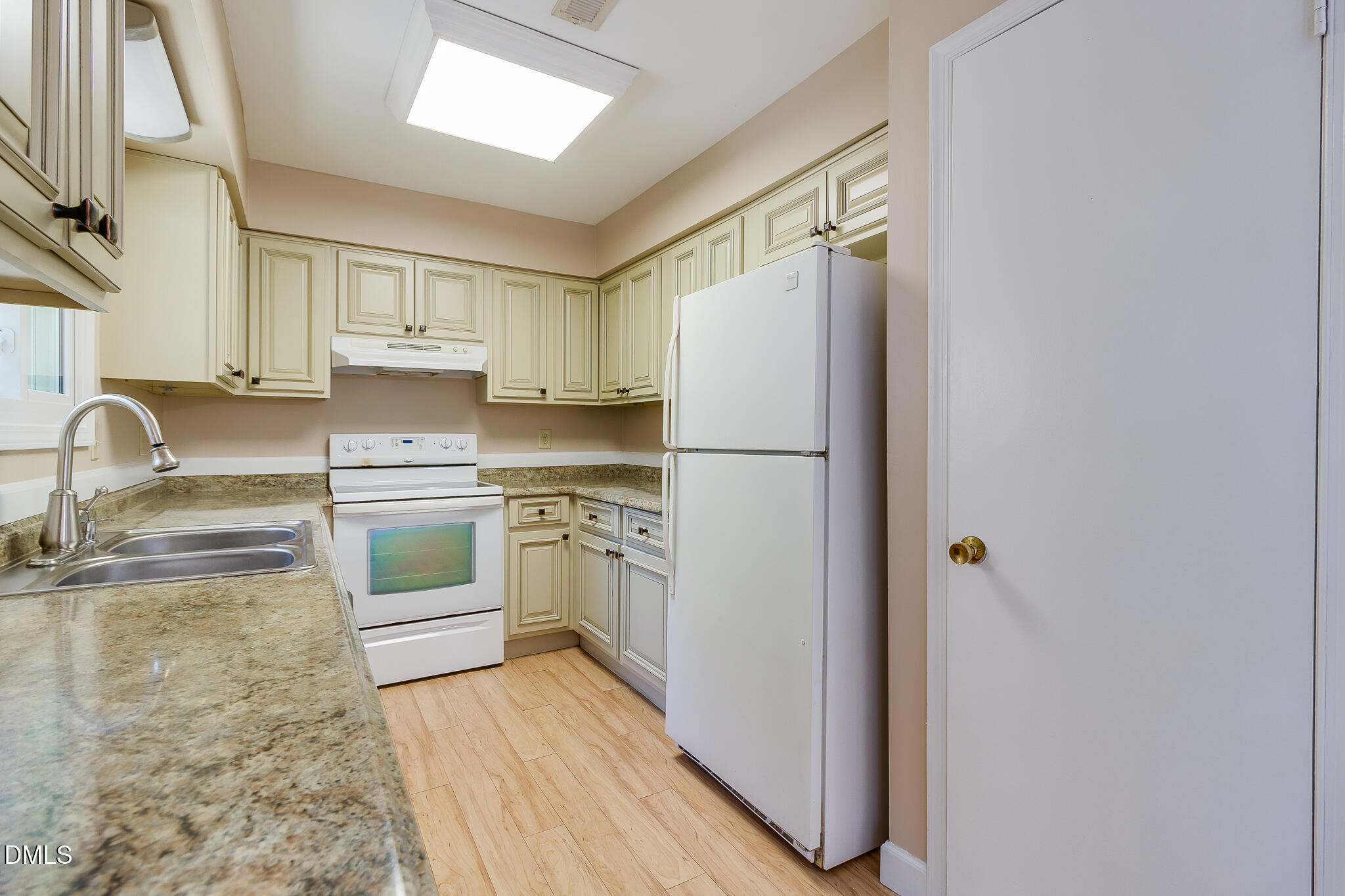 4305 Lake Ridge Drive Raleigh, NC 27604 - Photo 13 of 26 26-4