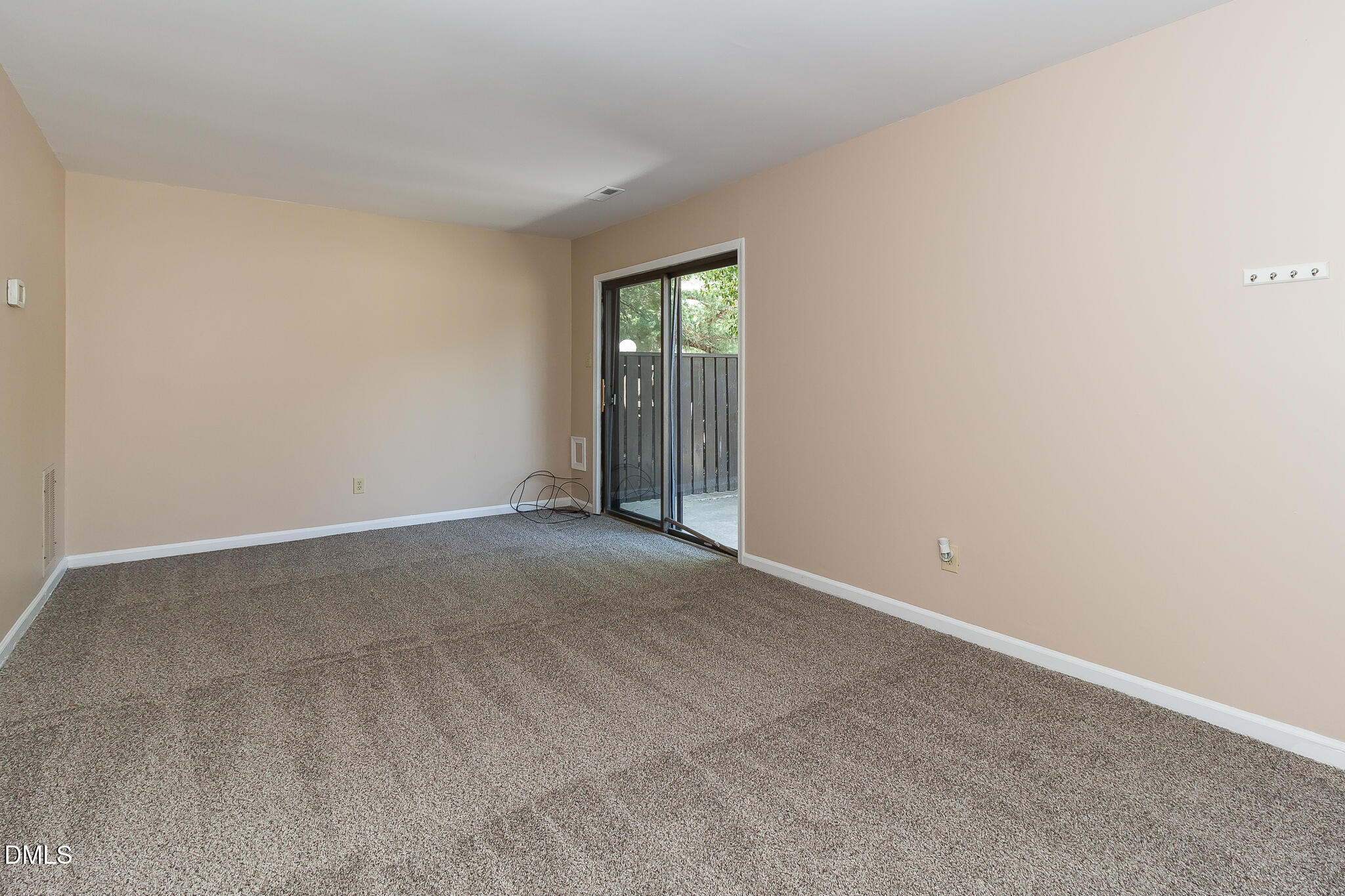 4305 Lake Ridge Drive Raleigh, NC 27604 - Photo 5 of 26 IMG_5582