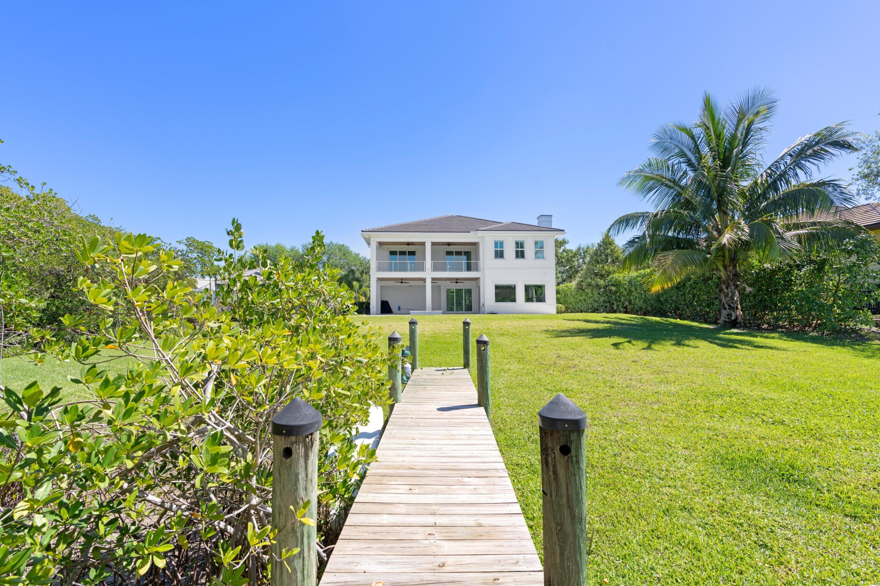 10420 Southeast Ridgeview Circle Jupiter, FL 33469 - Photo 11 of 46 11