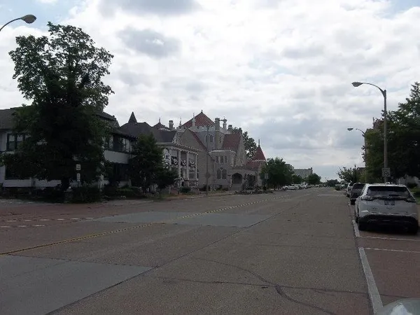 $24,950 | 1612 Broadway Avenue, Parsons, KS 67357