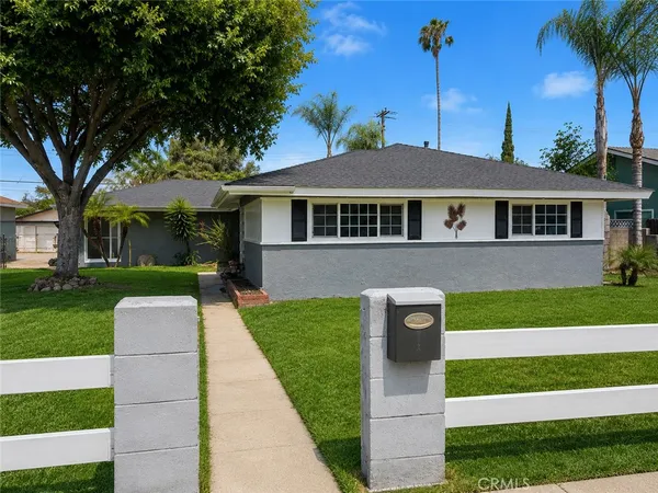 $839,000 | 318 East Gladstone Street, San Dimas, CA 91773