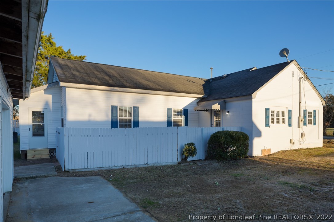 308 Lucas Road Dunn, NC 28334 - Photo 30 of 36 Gallery Image 30