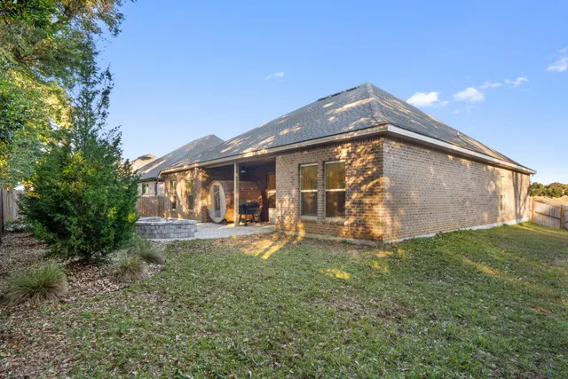 a house view with a outdoor space