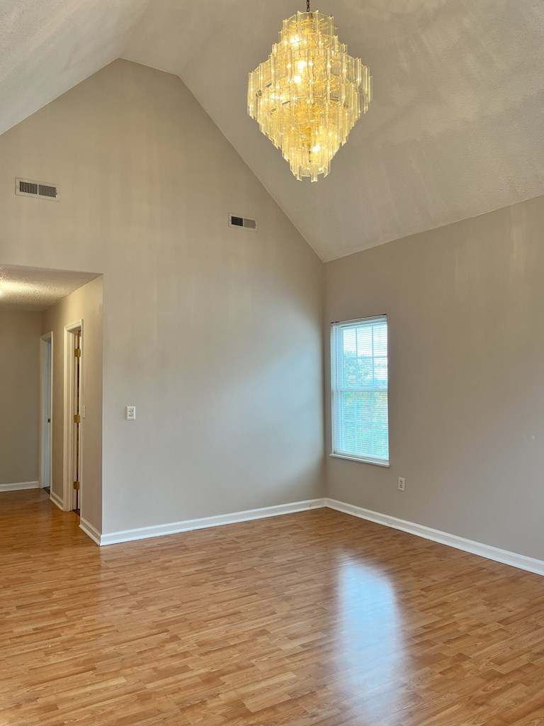 381 Castle Road Dalton, GA 30720 - Photo 17 of 48 Gallery Image 17