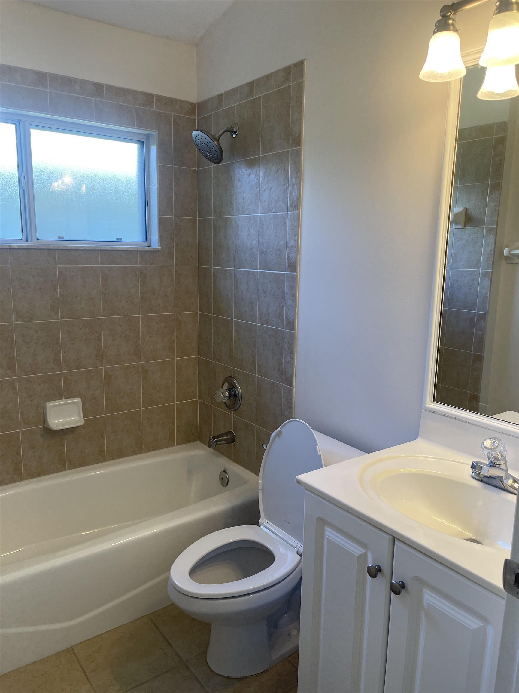 1113 Compass Row St. Augustine, FL 32080 - Photo 21 of 29 a bathroom with a sink a toilet and bathtub