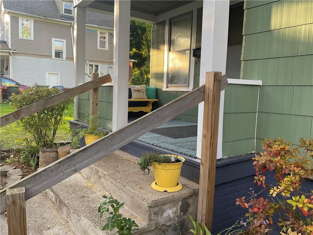 272 Emerson Street Rochester, NY 14613 - Photo 18 of 32