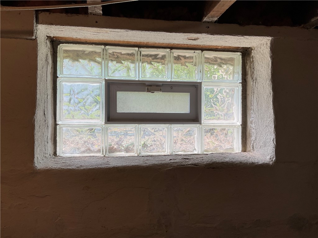 272 Emerson Street Rochester, NY 14613 - Photo 19 of 32