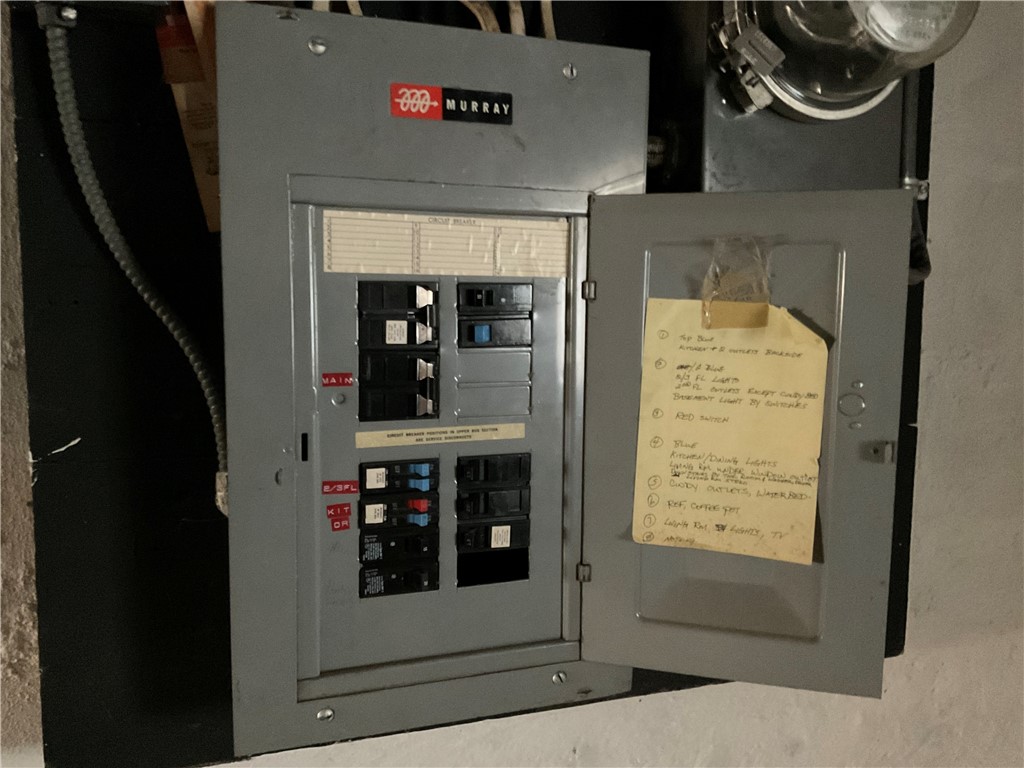 272 Emerson Street Rochester, NY 14613 - Photo 21 of 32