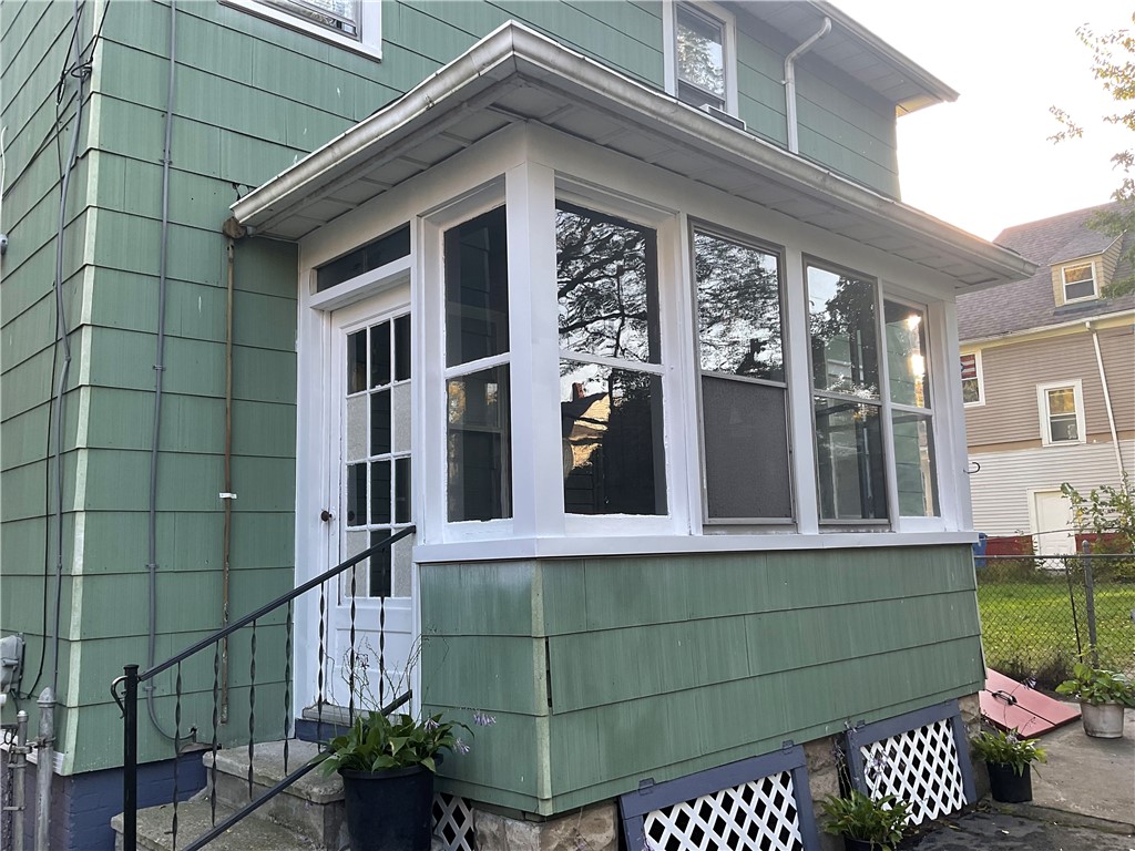 272 Emerson Street Rochester, NY 14613 - Photo 29 of 32