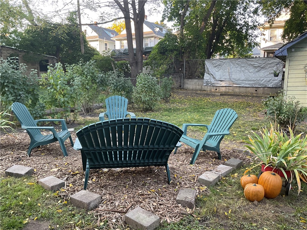 272 Emerson Street Rochester, NY 14613 - Photo 31 of 32