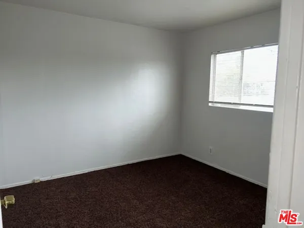 $2,400 | 10702 Crenshaw Boulevard, Unit 5, Inglewood, CA 90303