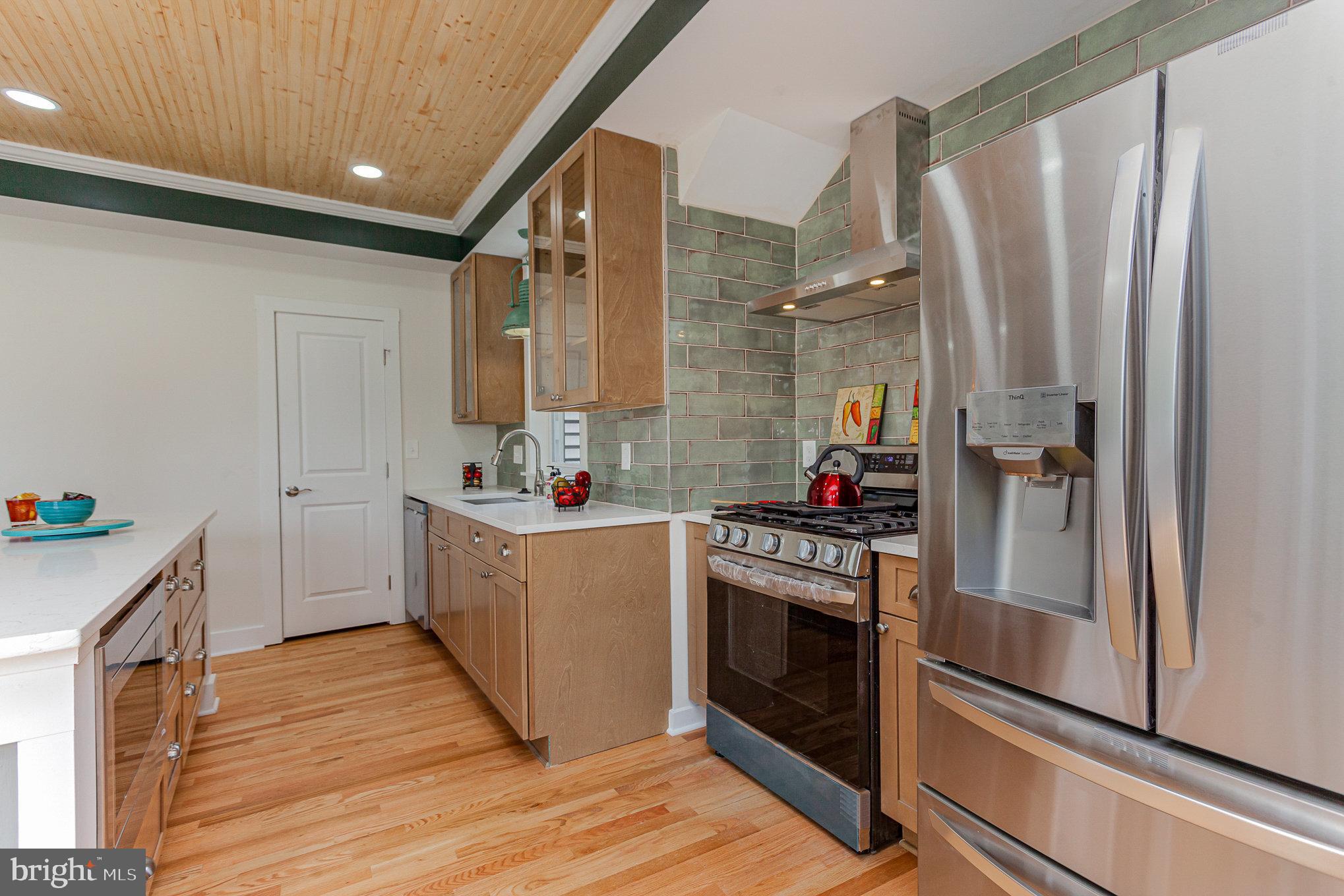 731 St Johns Road Baltimore, MD 21210 - Photo 14 of 53