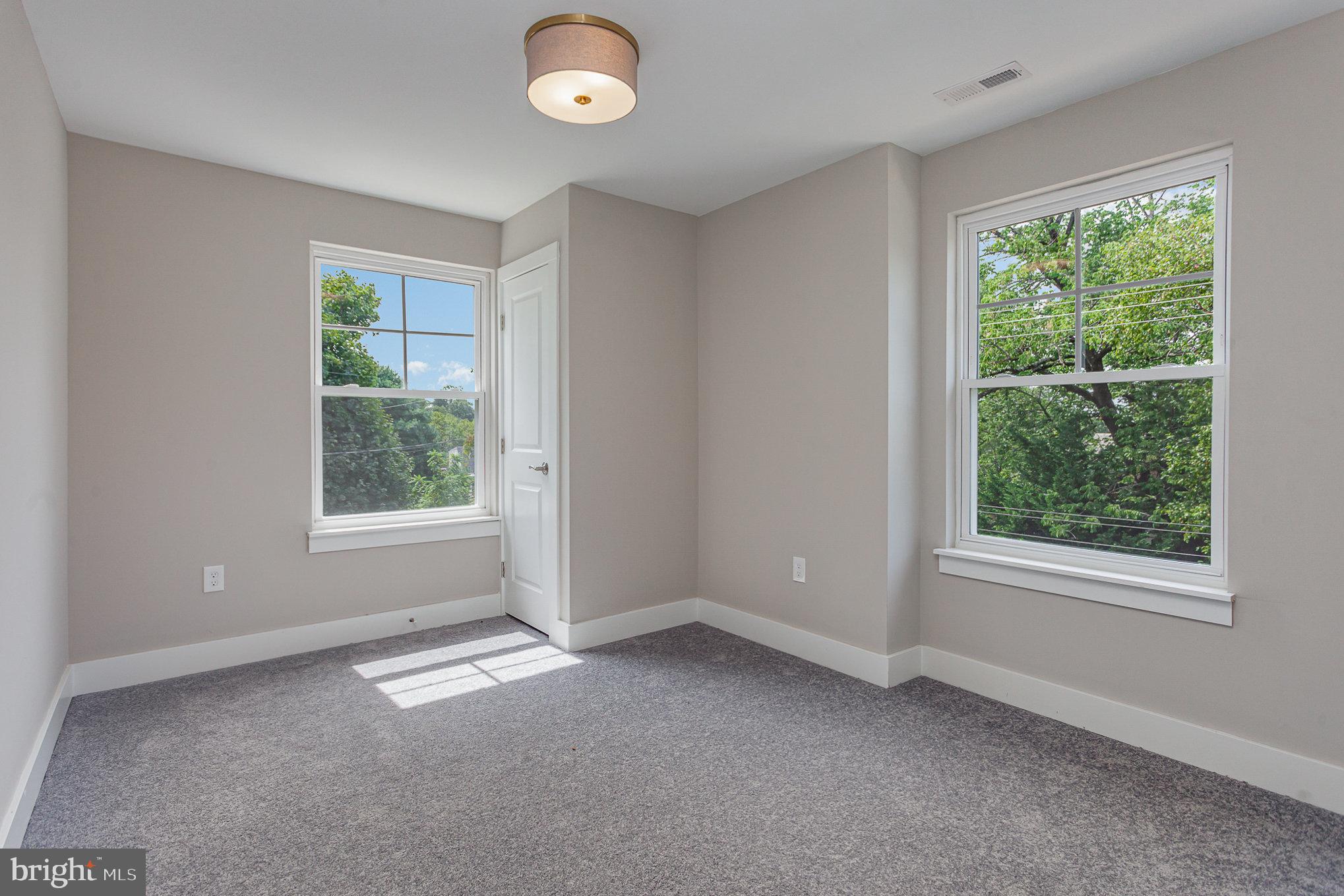 731 St Johns Road Baltimore, MD 21210 - Photo 30 of 53