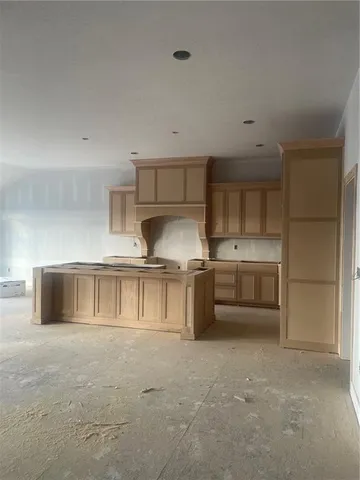 $879,950 | 8734 North Farley Avenue, Kansas City, MO 64157