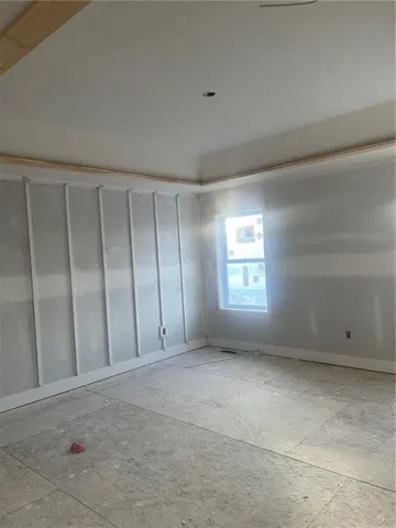 $879,950 | 8734 North Farley Avenue, Kansas City, MO 64157