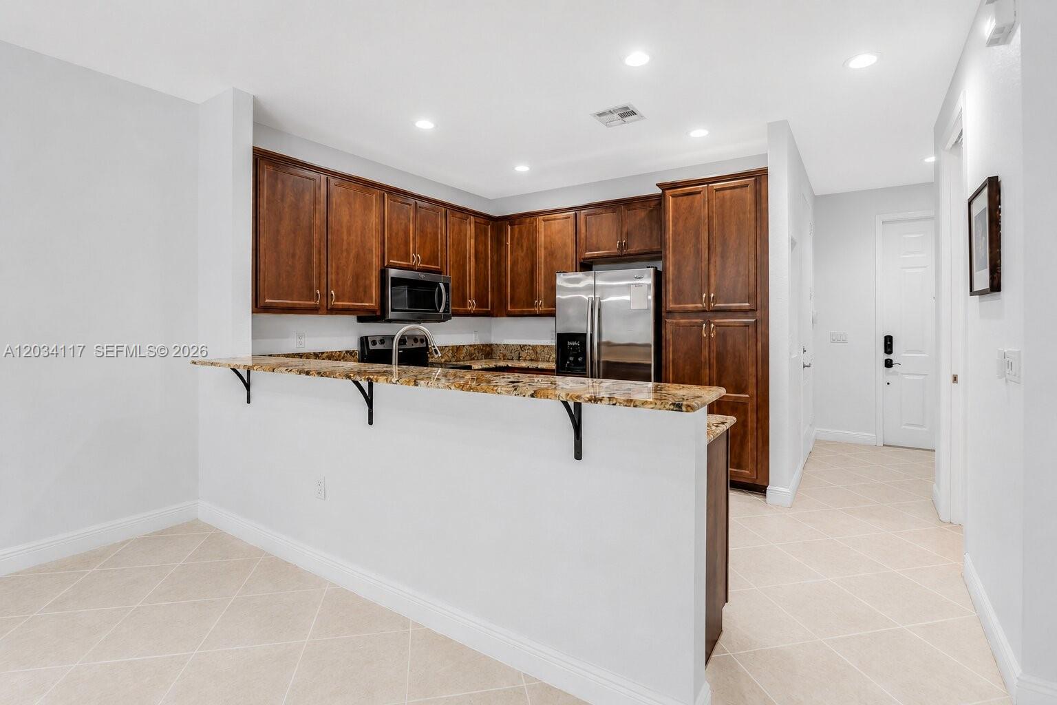 7782 Paddock Place Davie, FL 33328 - Photo 7 of 36