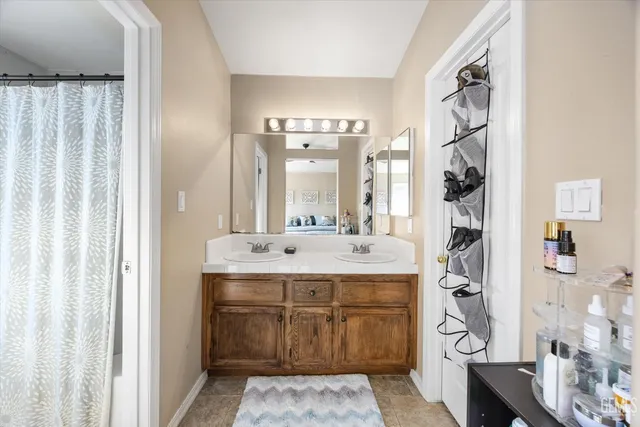 $435,000 | Undisclosed Address, Bakersfield, CA 93308