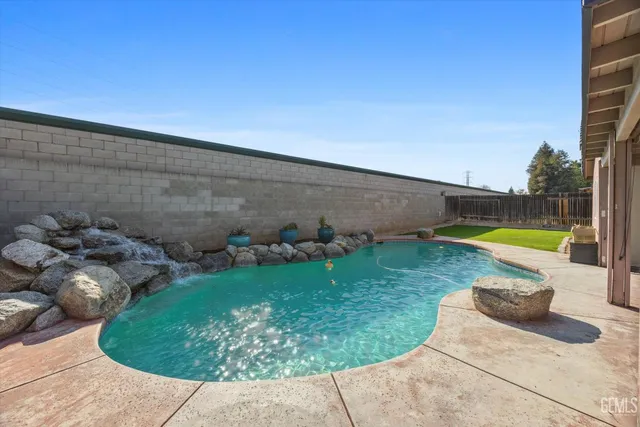 $435,000 | Undisclosed Address, Bakersfield, CA 93308