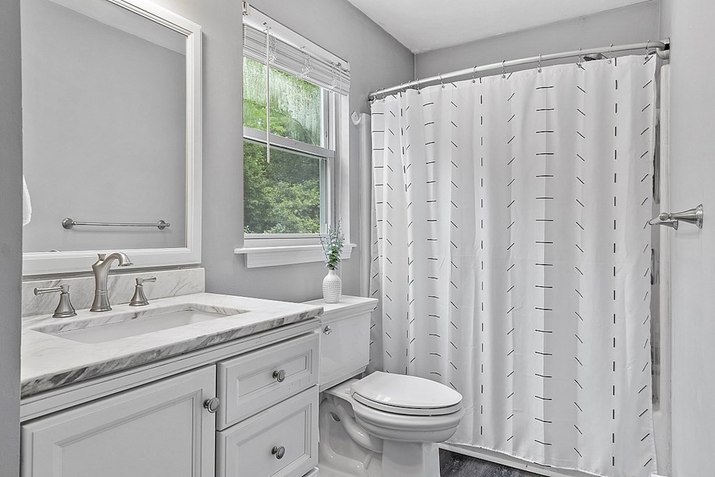 240 Acropolis Road Lowell, MA 01854 - Photo 11 of 22