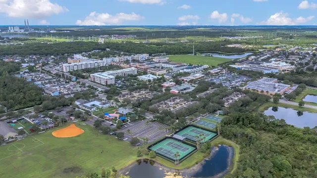 $390,000 | 13118 Honey Locust Drive, Orlando, FL 32828