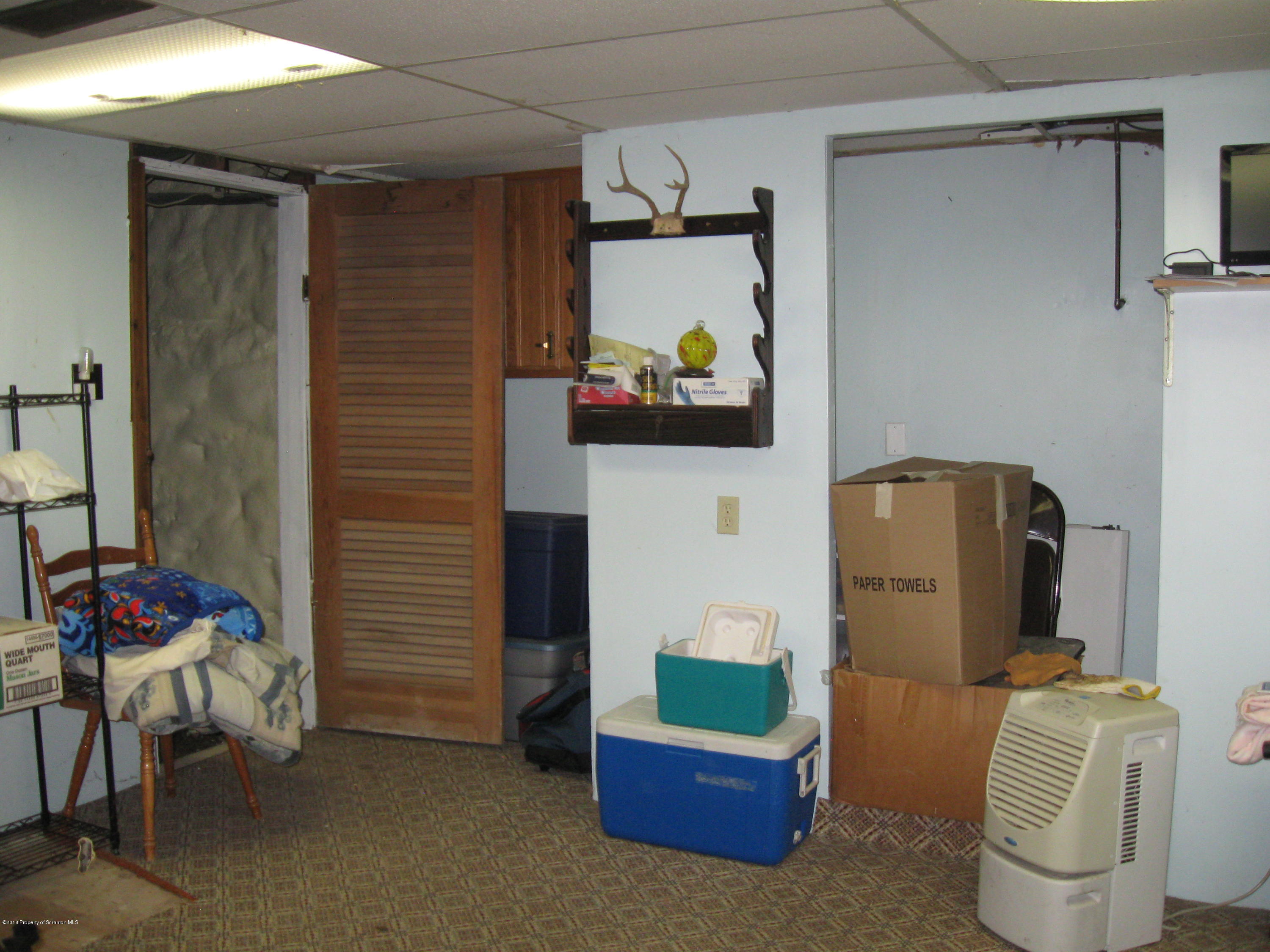2744 State Rte 3013 Springville, PA 18844 - Photo 35 of 46 a living room with furniture