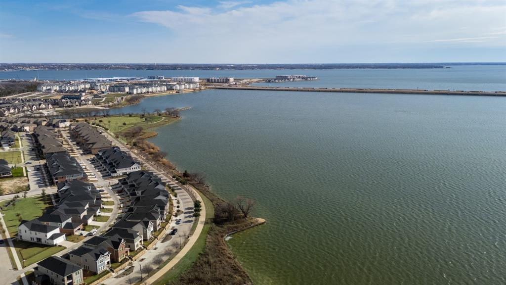 7009 Sunset Boulevard Rowlett, TX 75088 - Photo 30 of 35 a view of a ocean view