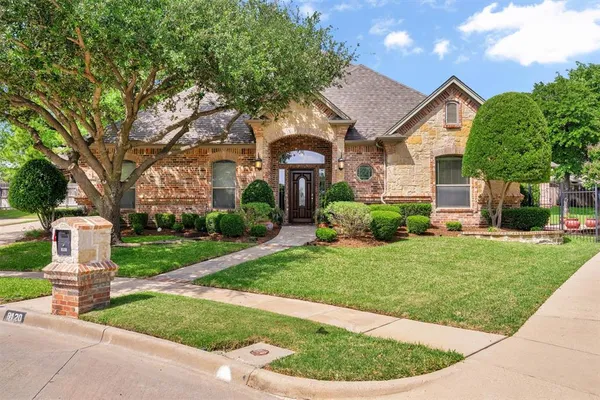 $700,000 | 8120 Belmont Court, North Richland Hills, TX 76182