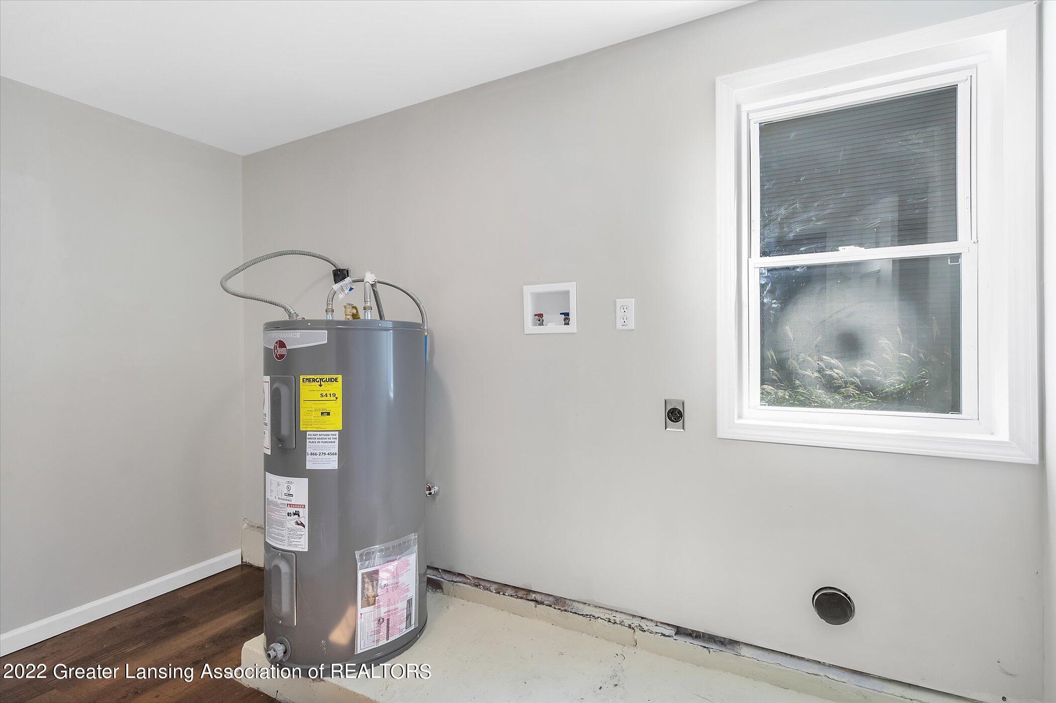 332 Renker Road Lansing, MI 48917 - Photo 33 of 45 30-332-Renker-Rd-WindowStill-Real-Estate
