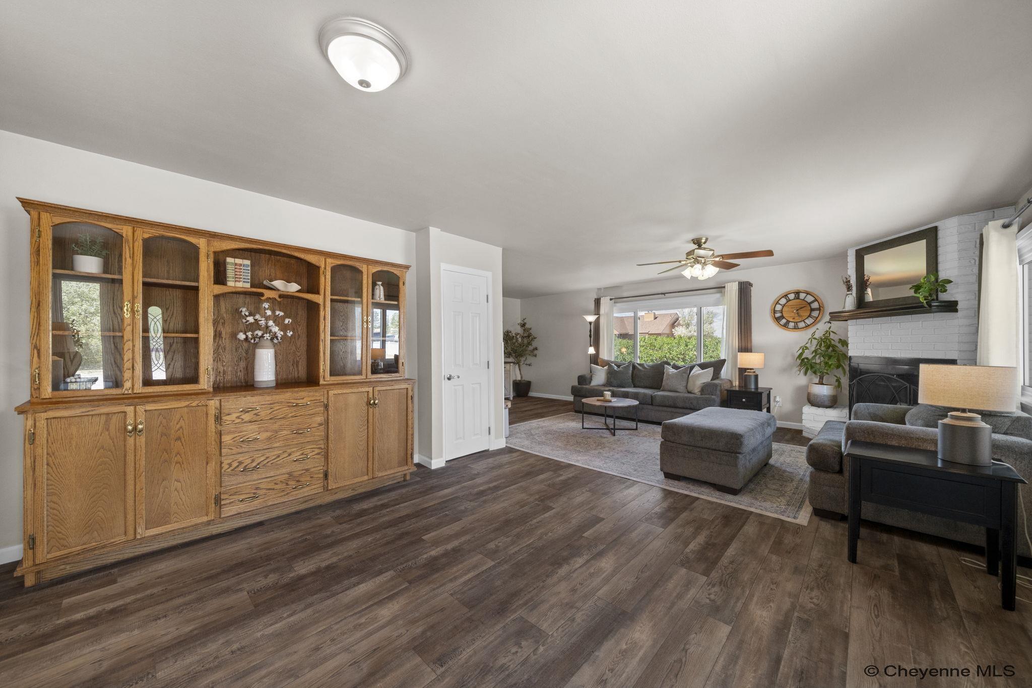 707 East Laughlin Road Cheyenne, WY 82009 - Photo 7 of 36 Gallery Image 7