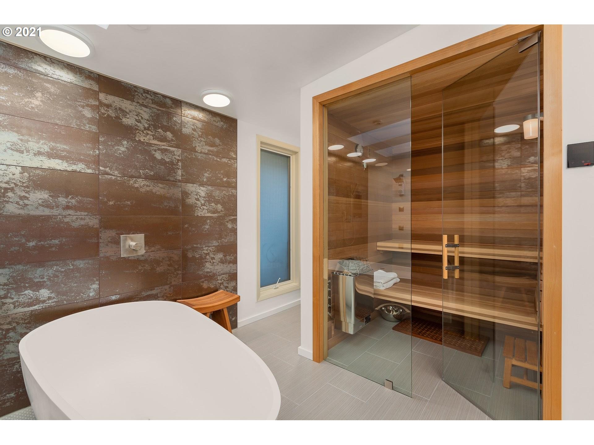 2855 Southwest Rutland Terrace Portland, OR 97205 - Photo 14 of 32 Sauna