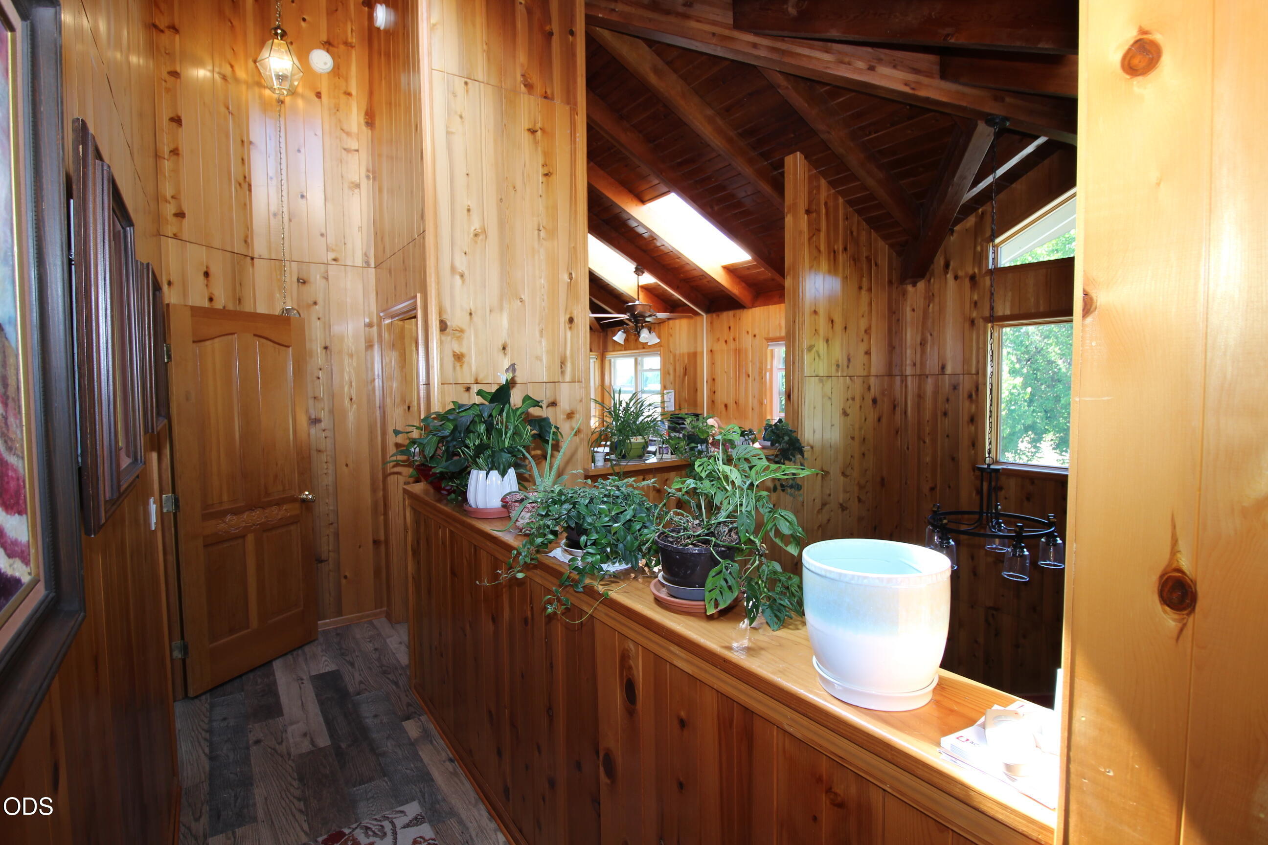 5061 Lower River Road Grants Pass, OR 97526 - Photo 31 of 63
