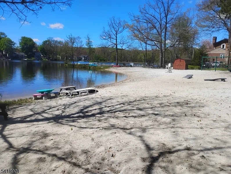 32 Laurel Drive Oak Ridge, NJ 07438 - Photo 18 of 19