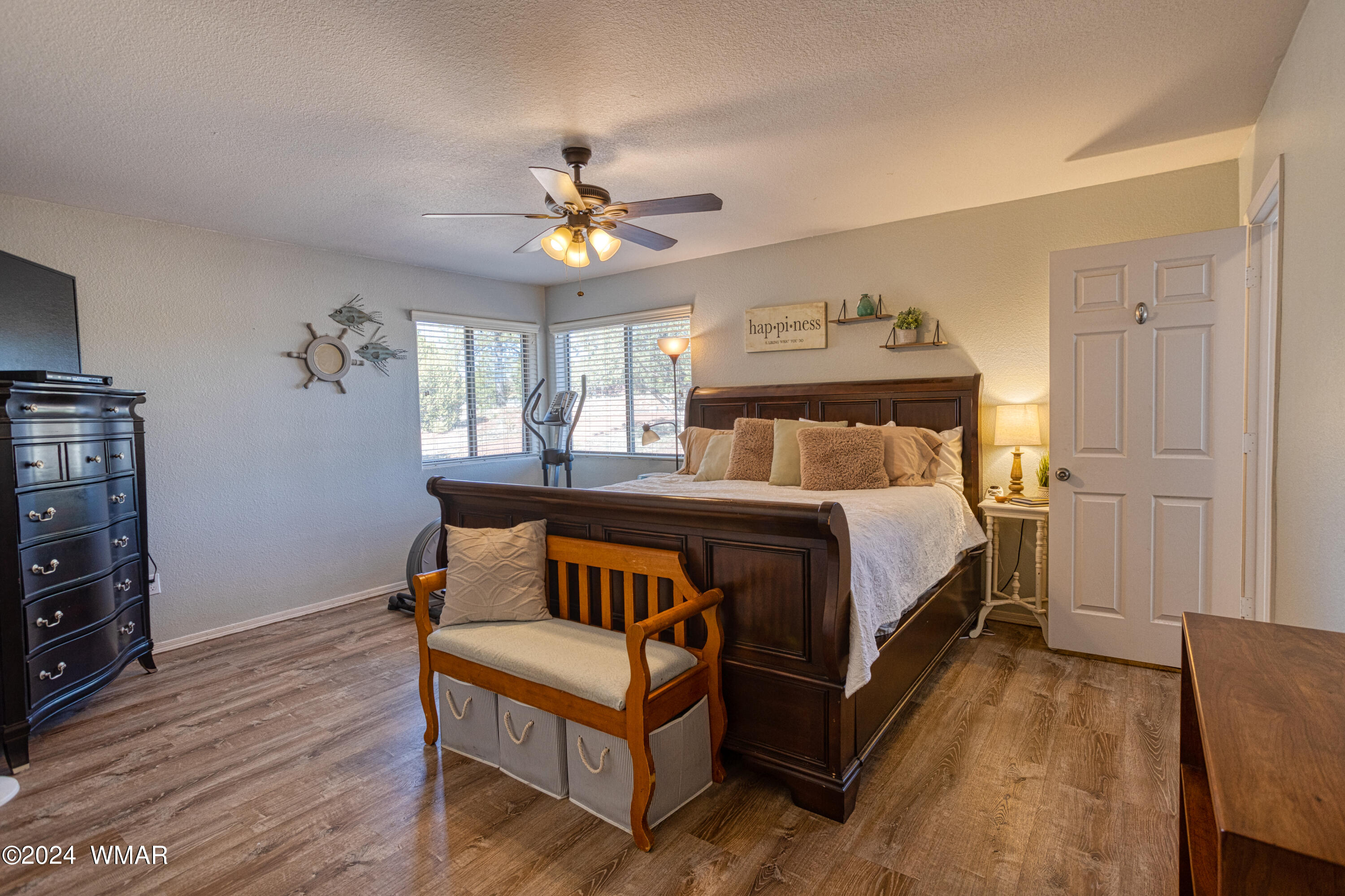 964 Cheney Ranch Loop Show Low, AZ 85901 - Photo 11 of 32 Master Suite