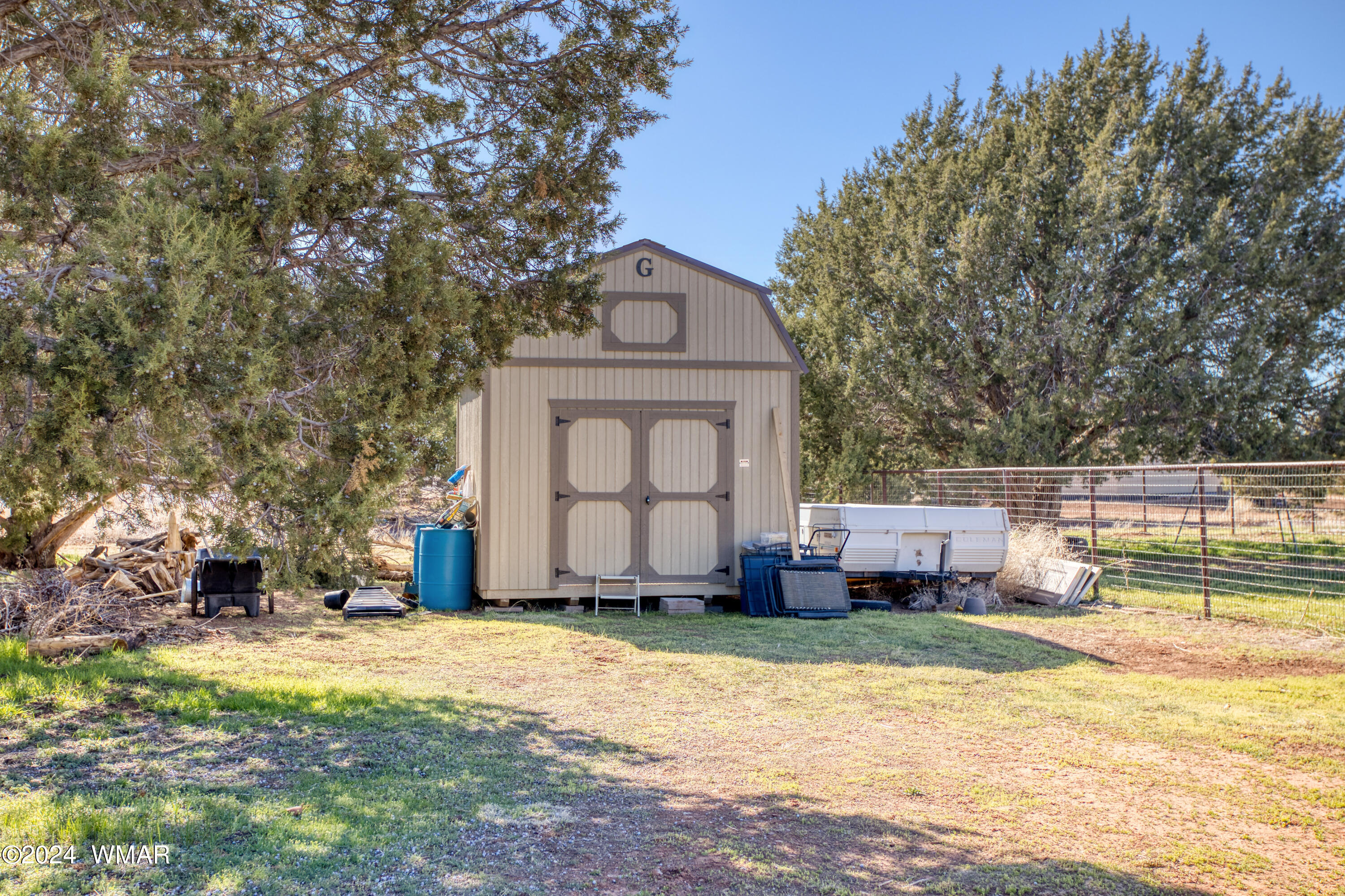 964 Cheney Ranch Loop Show Low, AZ 85901 - Photo 21 of 32 Storage building onsite