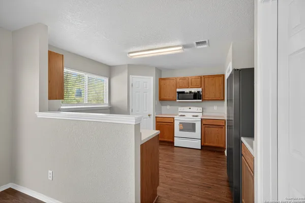 $1,500 | 9619 Copper Spring, Converse, TX 78109