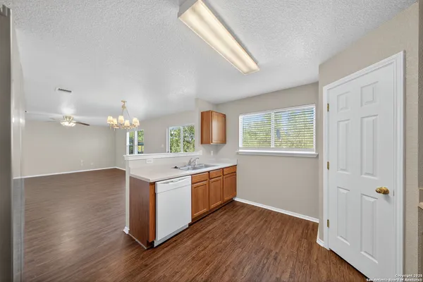 $1,500 | 9619 Copper Spring, Converse, TX 78109