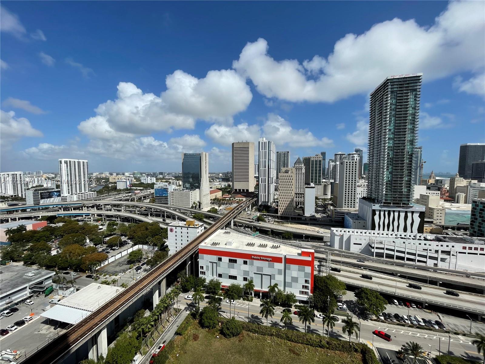 90 Southwest 3rd Street, Unit 2505 Miami, FL 33130 - Photo 16 of 36