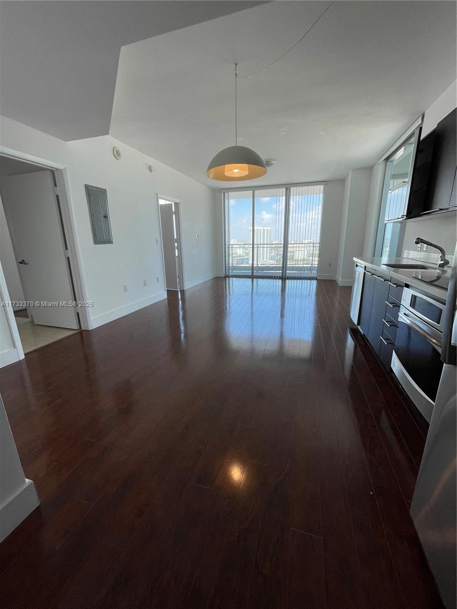 90 Southwest 3rd Street, Unit 2505 Miami, FL 33130 - Photo 21 of 36