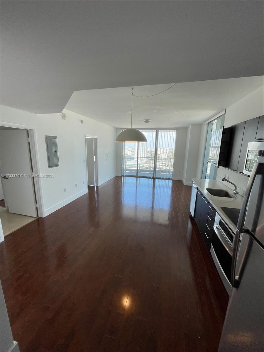 90 Southwest 3rd Street, Unit 2505 Miami, FL 33130 - Photo 22 of 36